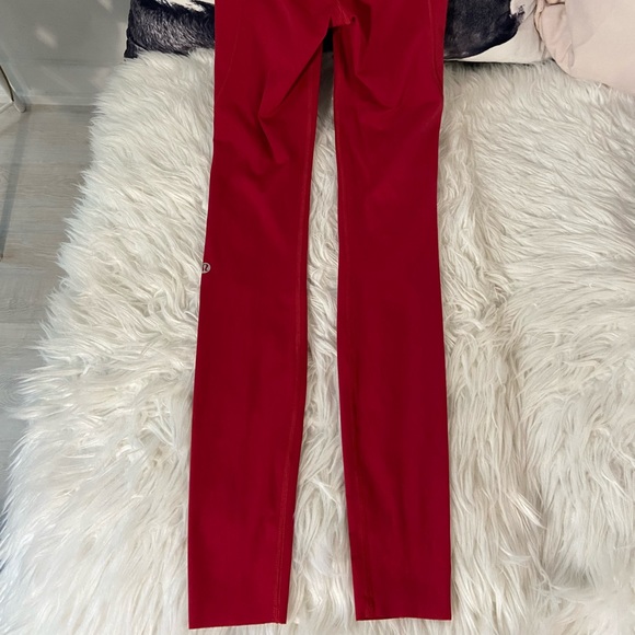 **SOLD** Lululemon Size2 Fast&Free Tight 28” Dark Red EUC - Picture 8 of 9